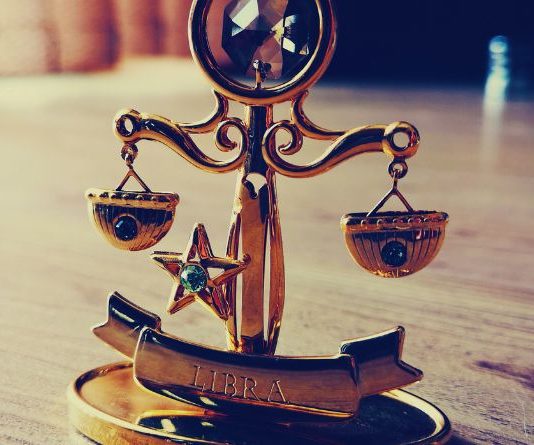 Veliki horoskop za Vagu do kraja godine: Saznajte šta vas očekuje!