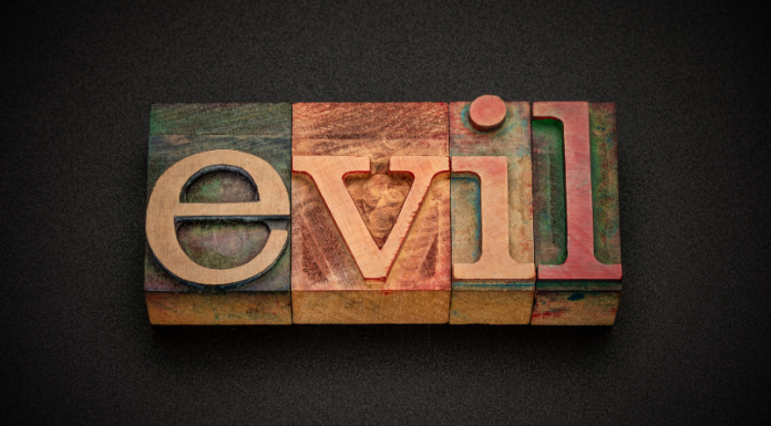 Smeju se dok drugi plaču – 8 jasnih pokazatelja skrivene zlobe!