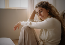 Ljubav prema narcisu može ženu dovesti do pet ozbiljnih mentalnih problema! Evo i kojih!