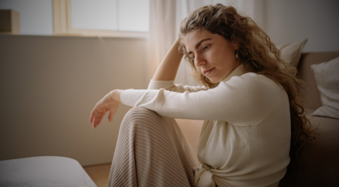 Ljubav prema narcisu može ženu dovesti do pet ozbiljnih mentalnih problema! Evo i kojih!