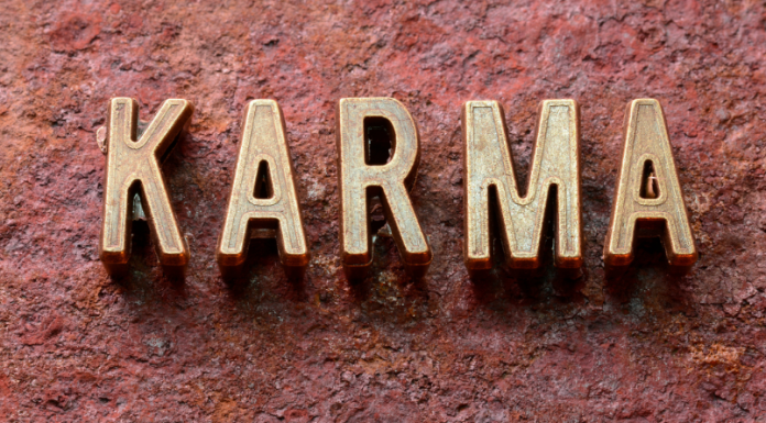 Kad te neko uništi iznutra, uradi OVO – karma će odraditi ostatak!