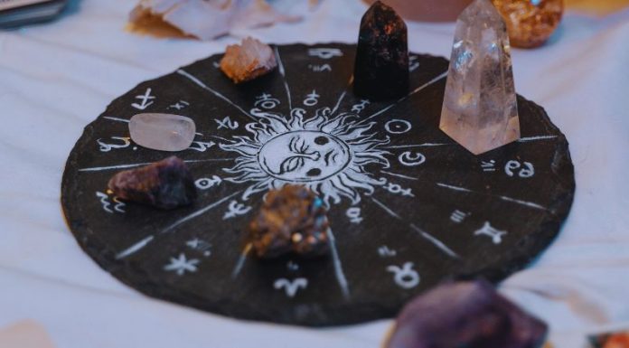 OVO JE HOROSKOP KOJI ĆE VAS OSTAVITI BEZ TEKSTA: Ako ste rođeni u ovim znacima budite spremni na sve!